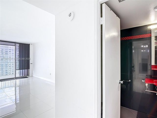 2801 NE 183rd Street 1504W, Aventura, FL 33160