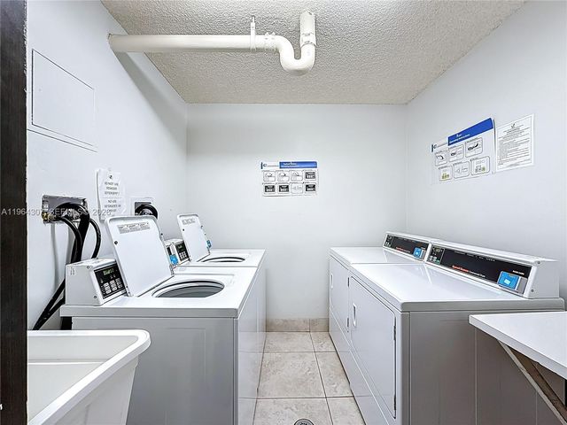 2801 NE 183rd Street 1504W, Aventura, FL 33160