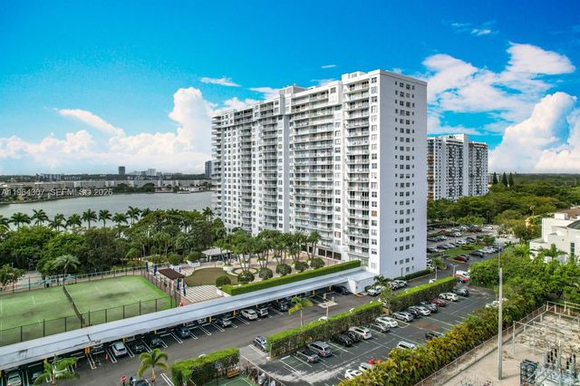 2801 NE 183rd Street 1504W, Aventura, FL 33160