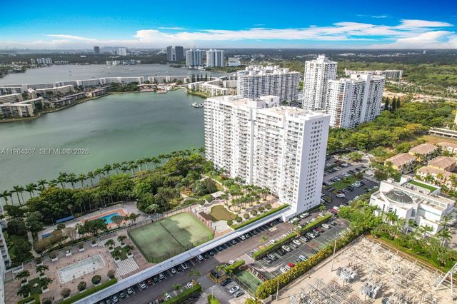 2801 NE 183rd Street 1504W, Aventura, FL 33160