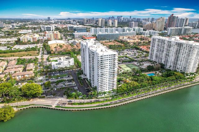 2801 NE 183rd Street 1504W, Aventura, FL 33160