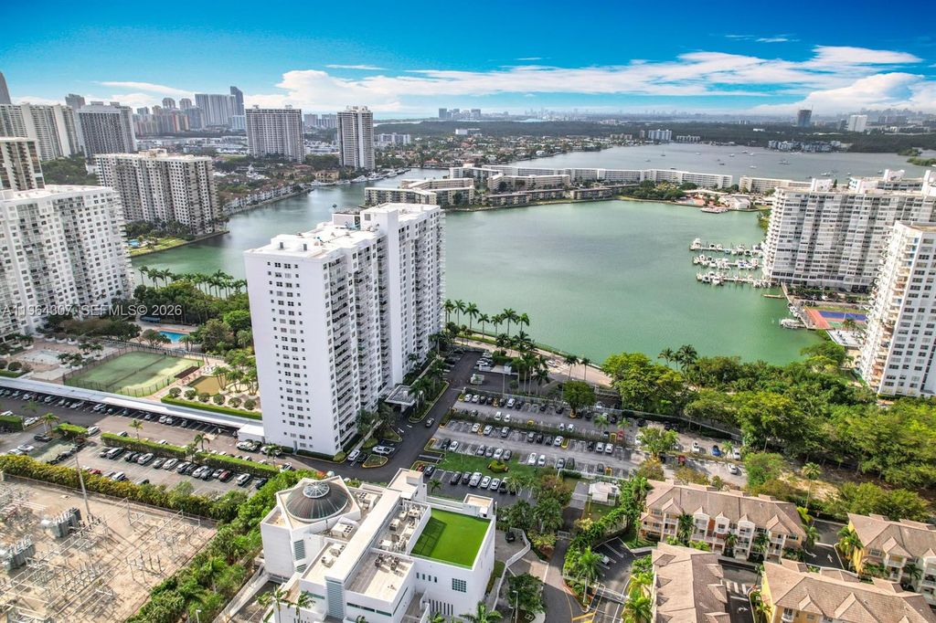 2801 NE 183rd Street 1504W, Aventura, FL 33160