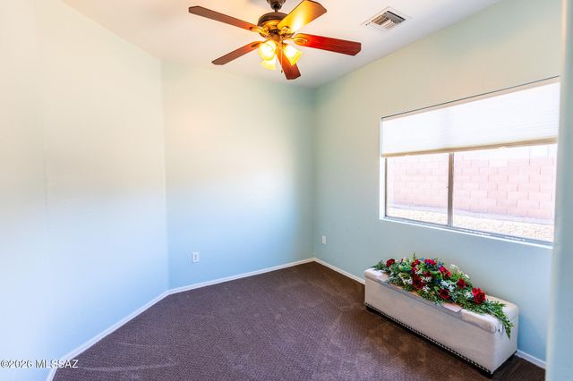 1003 S Throne Room Street, Benson, AZ 85602