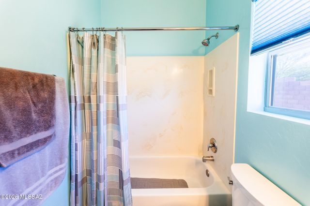 1003 S Throne Room Street, Benson, AZ 85602