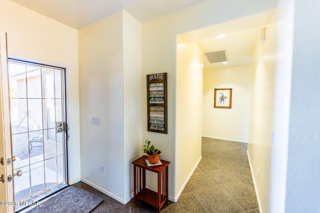 1003 S Throne Room Street, Benson, AZ 85602