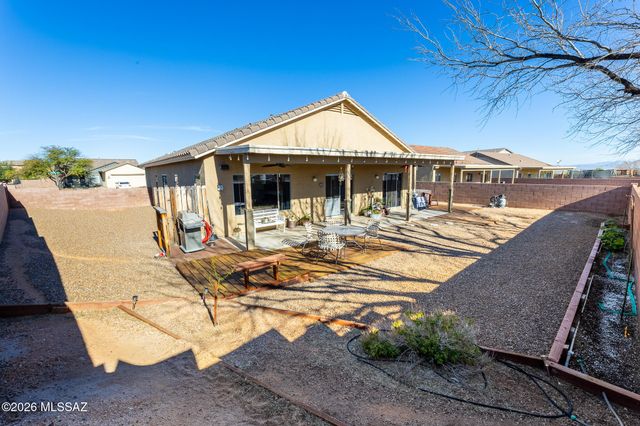 1003 S Throne Room Street, Benson, AZ 85602