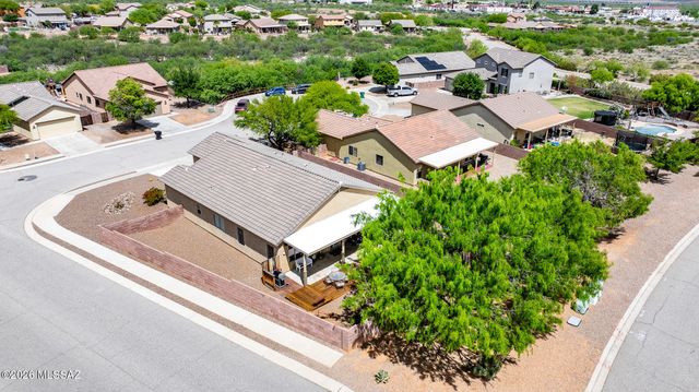 1003 S Throne Room Street, Benson, AZ 85602