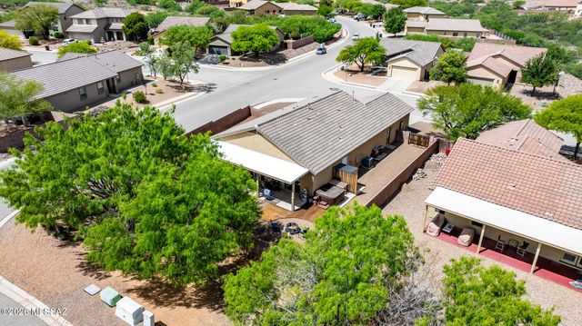 1003 S Throne Room Street, Benson, AZ 85602