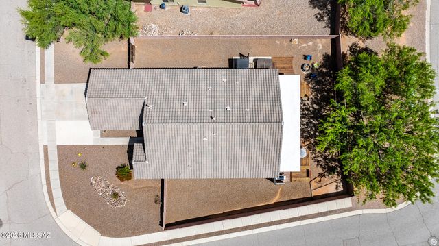 1003 S Throne Room Street, Benson, AZ 85602