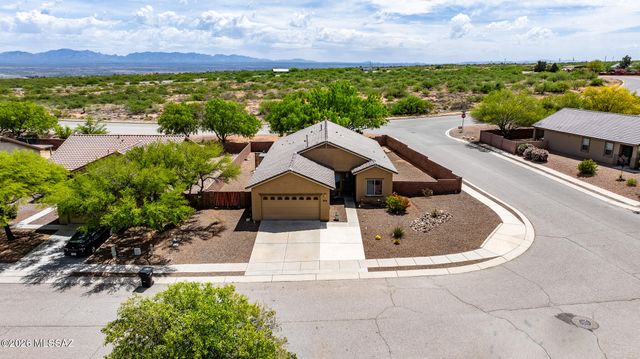 1003 S Throne Room Street, Benson, AZ 85602