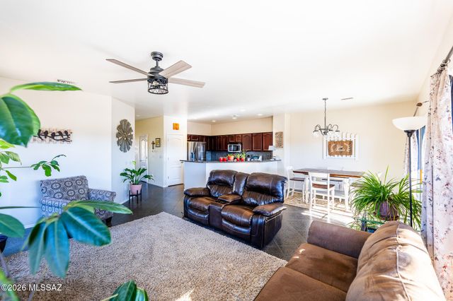 1003 S Throne Room Street, Benson, AZ 85602