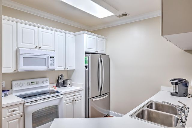 719 Shearwater Ct Unit 303, Murrells Inlet, SC 29576