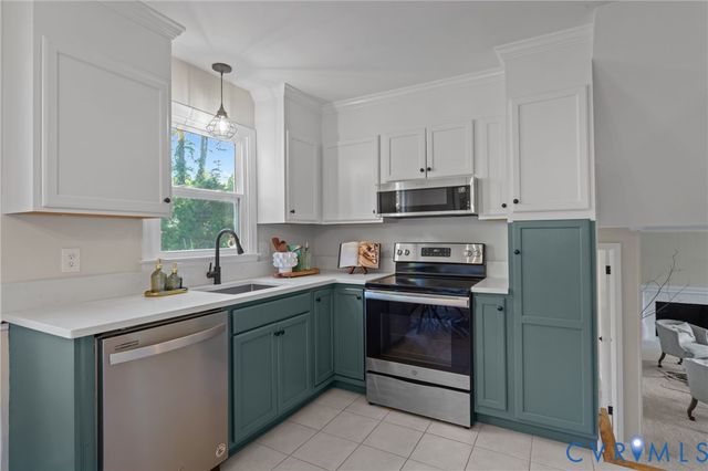 10009 Cheyenne Ct, Richmond, VA 23235