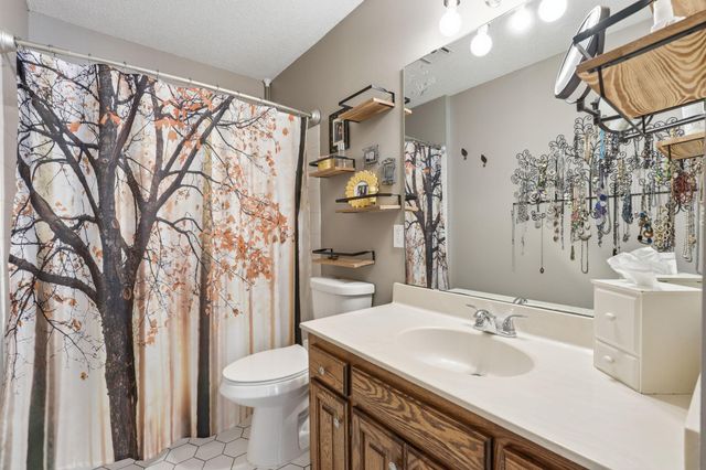 3676 Widgeon Way, Eagan, MN 55123