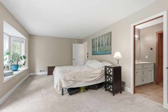 3676 Widgeon Way, Eagan, MN 55123