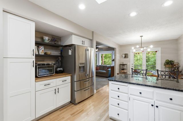 3676 Widgeon Way, Eagan, MN 55123