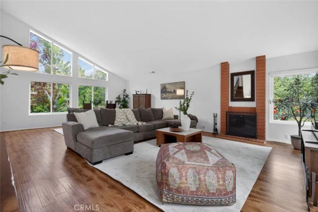 19724 Trull Brook Drive, Tarzana, CA 91356