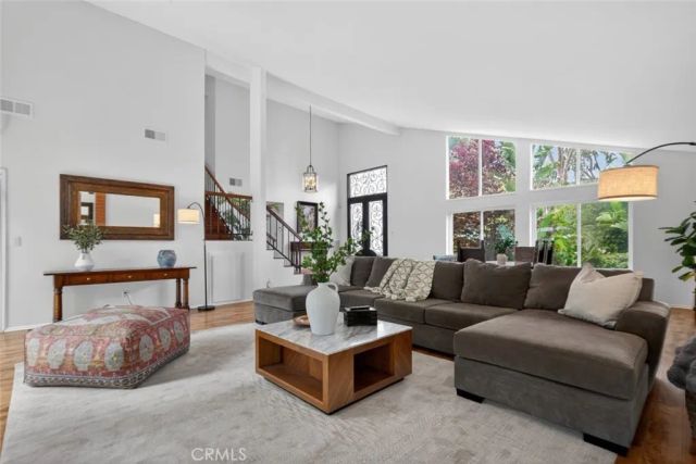19724 Trull Brook Drive, Tarzana, CA 91356
