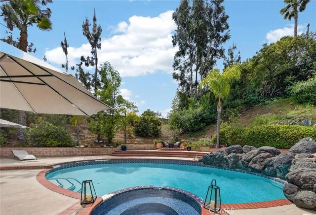 19724 Trull Brook Drive, Tarzana, CA 91356