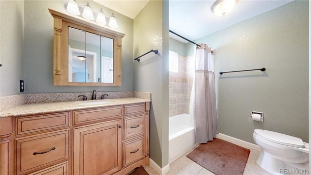5200 E 123rd Avenue, Thornton, CO 80241