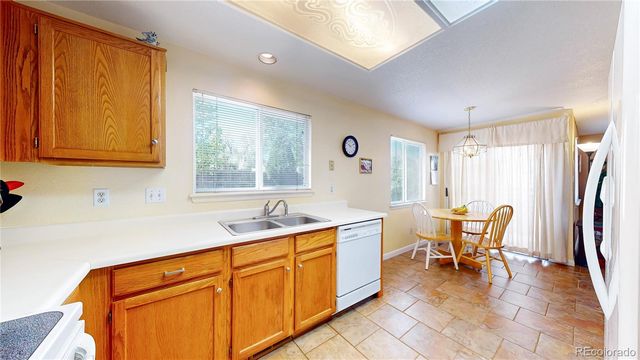 5200 E 123rd Avenue, Thornton, CO 80241