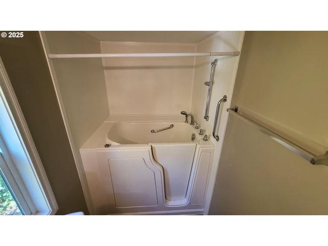 15509 Se MILL PLAIN Blvd 43, Vancouver, WA 98684