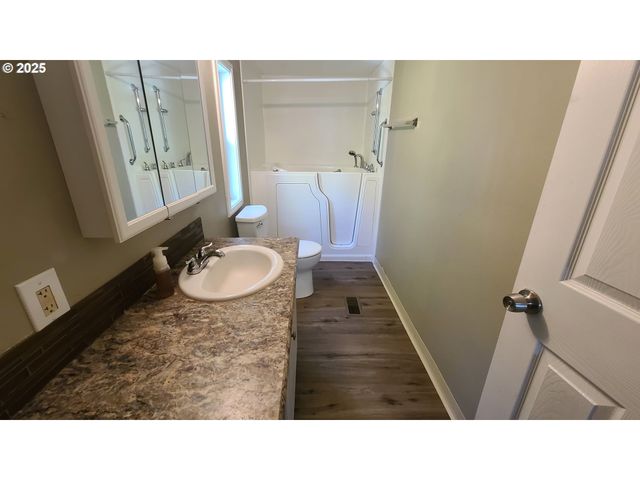 15509 Se MILL PLAIN Blvd 43, Vancouver, WA 98684