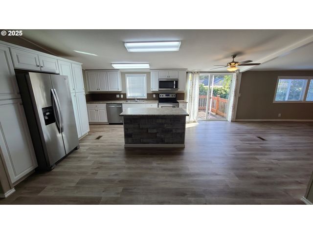 15509 Se MILL PLAIN Blvd 43, Vancouver, WA 98684