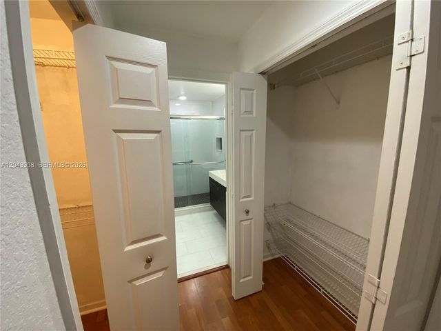 11202 NW 83rd St 106, Doral, FL 33178