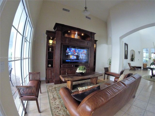 11202 NW 83rd St 106, Doral, FL 33178