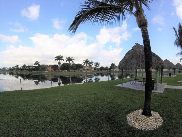 11202 NW 83rd St 106, Doral, FL 33178