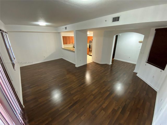 11202 NW 83rd St 106, Doral, FL 33178