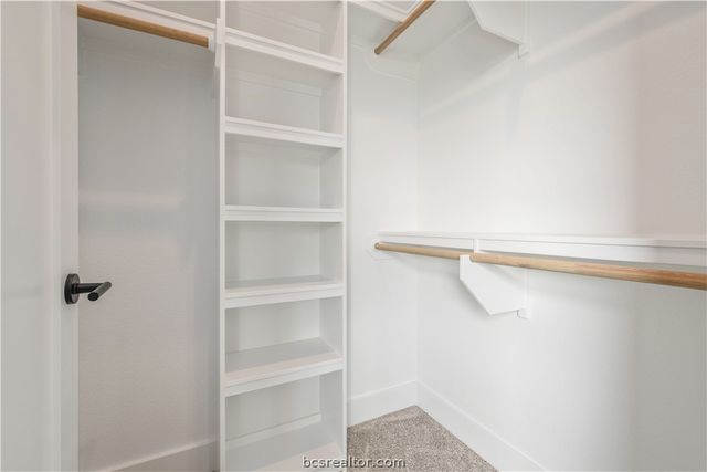 5403 Woodland Park Drive, College Station, TX 77845