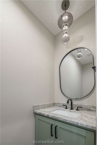 5403 Woodland Park Drive, College Station, TX 77845