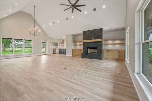 5403 Woodland Park Drive, College Station, TX 77845