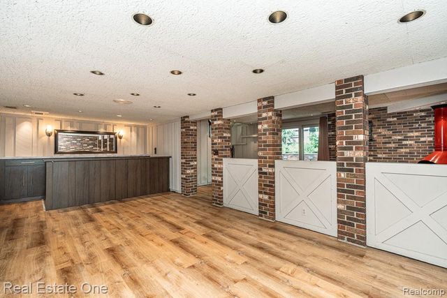 53081 Scenic Drive, Shelby Twp, MI 48316
