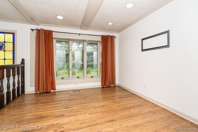53081 Scenic Drive, Shelby Twp, MI 48316