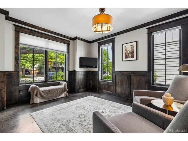 2424 S Madison St, Denver, CO 80210