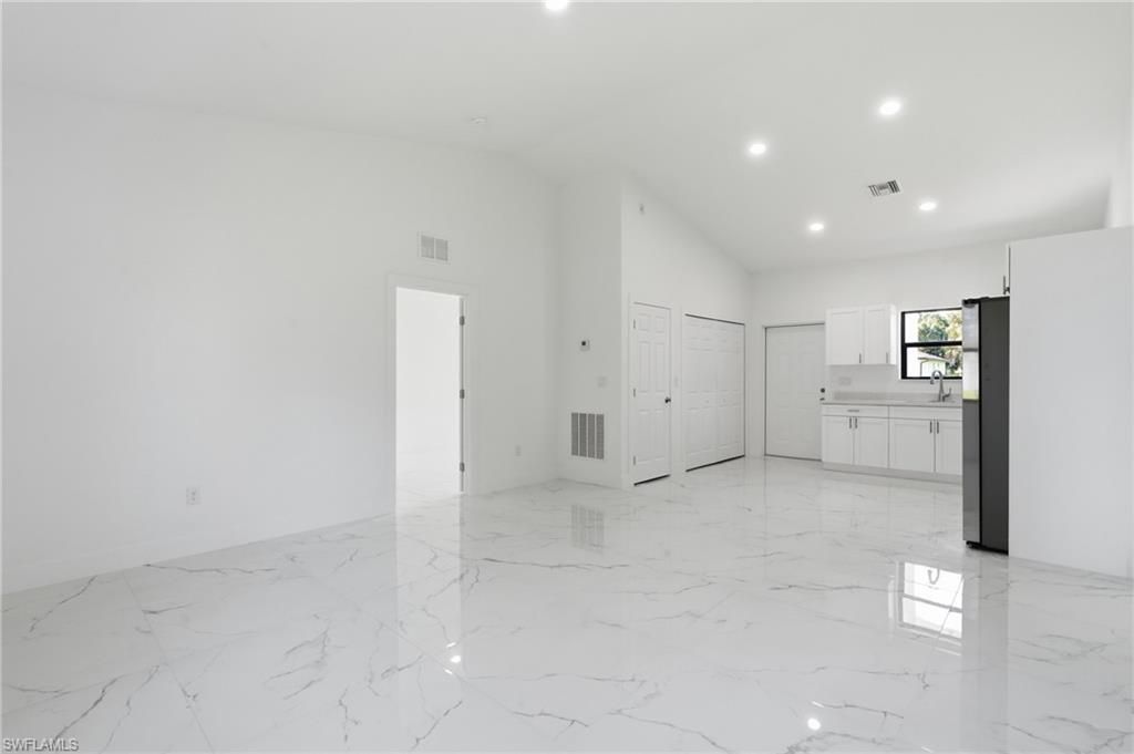 3052 S Beechwood CIR, LABELLE, FL 33935 — photo 5