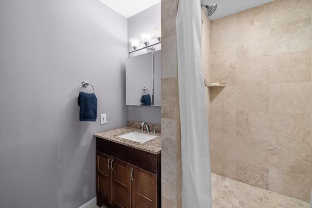 65 East India Row 3G, Boston, MA 02110