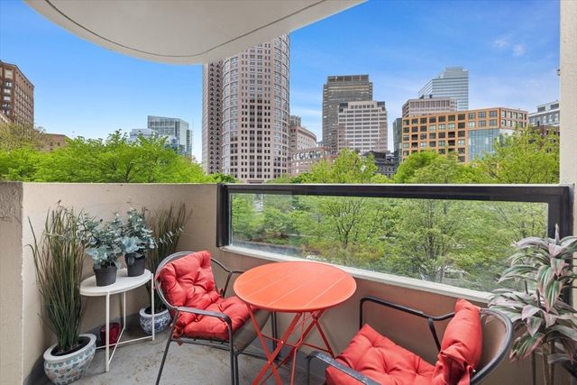 65 East India Row 3G, Boston, MA 02110