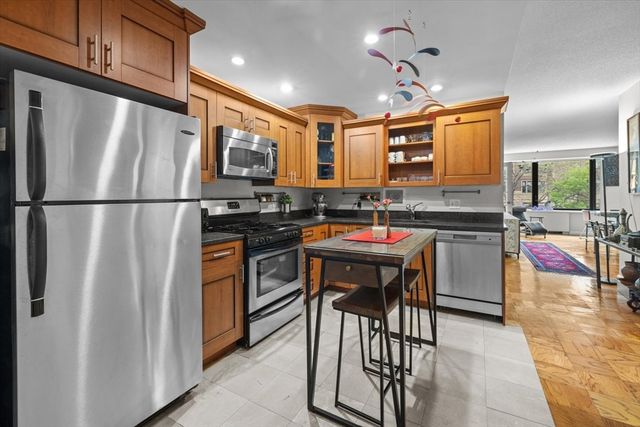 65 East India Row 3G, Boston, MA 02110