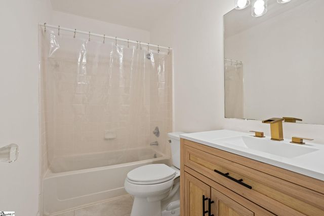 401 Belcross Drive, Simpsonville, SC 29681