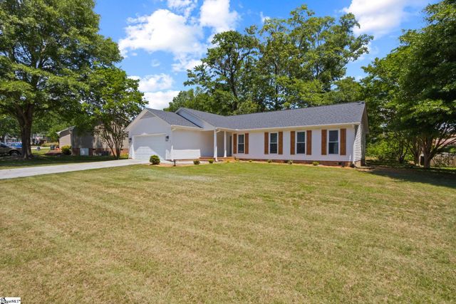 401 Belcross Drive, Simpsonville, SC 29681