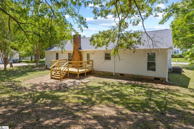 401 Belcross Drive, Simpsonville, SC 29681