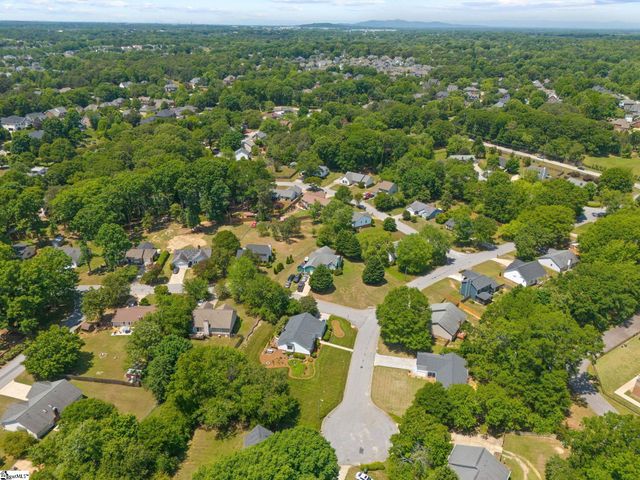 401 Belcross Drive, Simpsonville, SC 29681