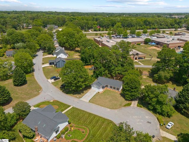 401 Belcross Drive, Simpsonville, SC 29681