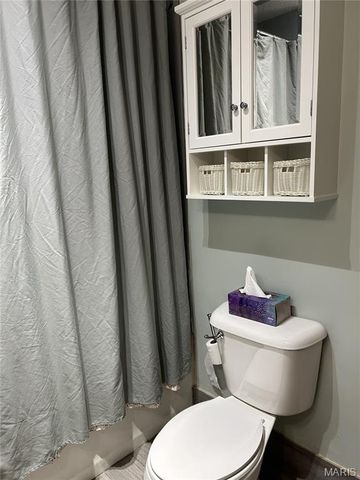 10198 S Old Route 66, Litchfield, IL 62056