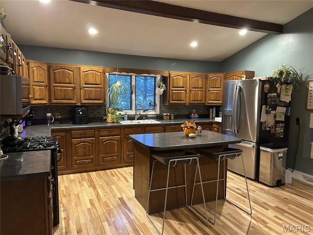 10198 S Old Route 66, Litchfield, IL 62056