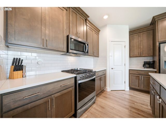4203 S 14TH Way, Ridgefield, WA 98642